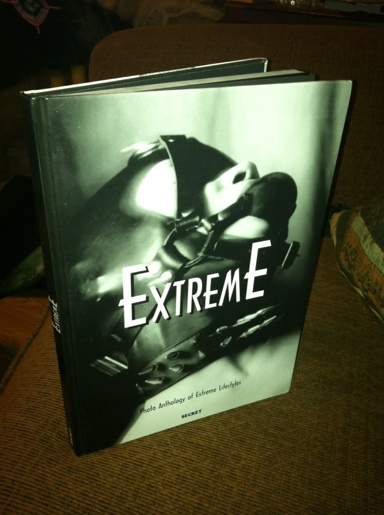 Extreme: Photo Anthology of Extreme Lifestyles Masters of Extreme Photography, Boedt, Jurgen (Editor) Extreme: Photo Anthology of Extreme Lifestyles Masters of Extreme Photography, Boedt, Jurgen (Editor)