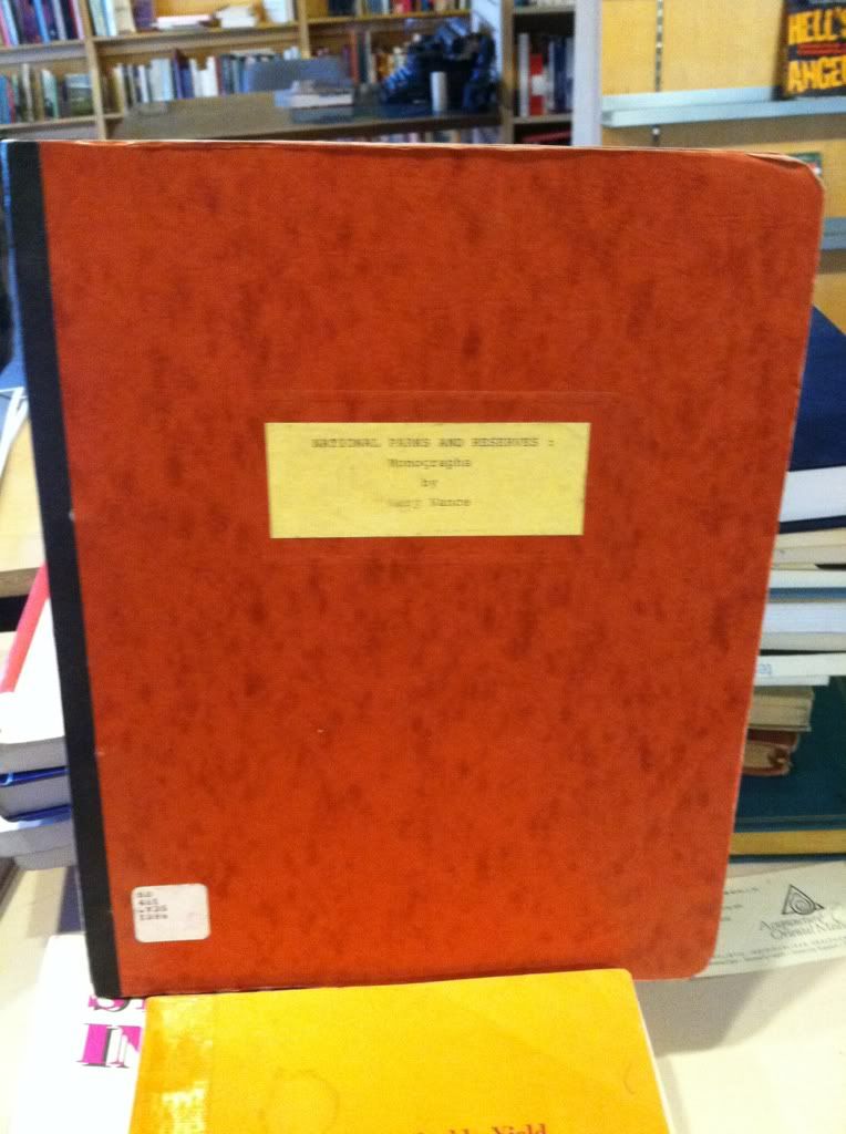 National Parks and Reserves: Monographs (Public Administration Series: Bibliography), Vance, Mary A. National Parks and Reserves: Monographs (Public Administration Series: Bibliography), Vance, Mary A.