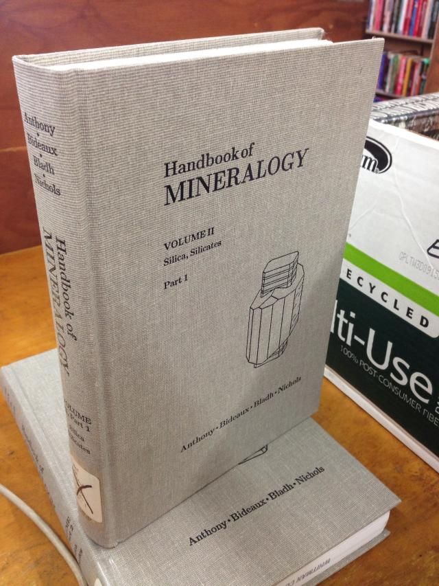 Handbook of Mineralogy. Volume II, Silica, Silicates, Part 1, Anthony, J. W. et al. Handbook of Mineralogy. Volume II, Silica, Silicates, Part 1, Anthony, J. W. et al.