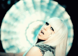 Lady Gaga gif photo: LADY GAGA POKER FACE tumblr_locpakOdpe1qm8utho3_r1_250.gif