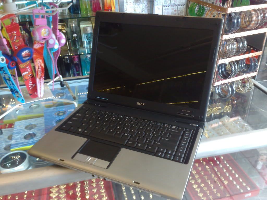 For Sale: ACER Aspire 5570 series Model: ZR1 (second hand) ---PHP11,000