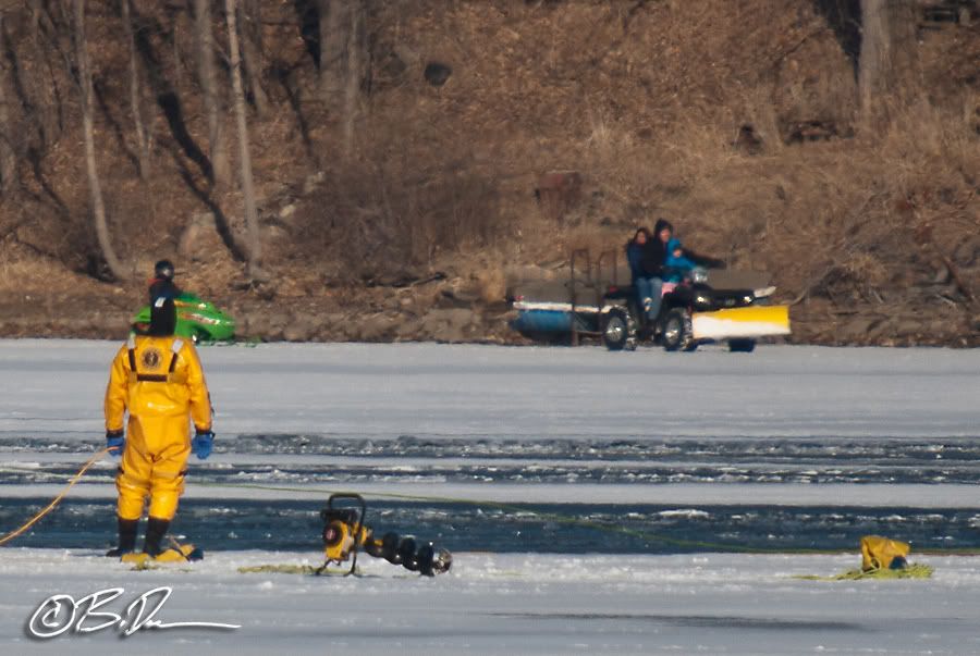 Lake Charlotte drowning, Recovery efforts on Lake Charlotte Wright County MN January 15, 2012