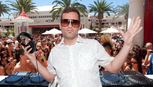 Kaskade Defends EDM After Keith Urban Show