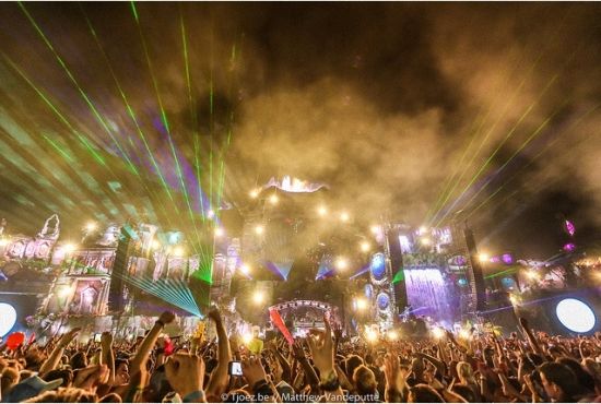 Tomorrowland Main Stage 2